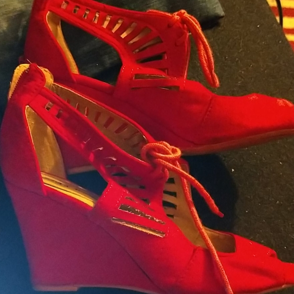 Cute - Picture 2 of 3